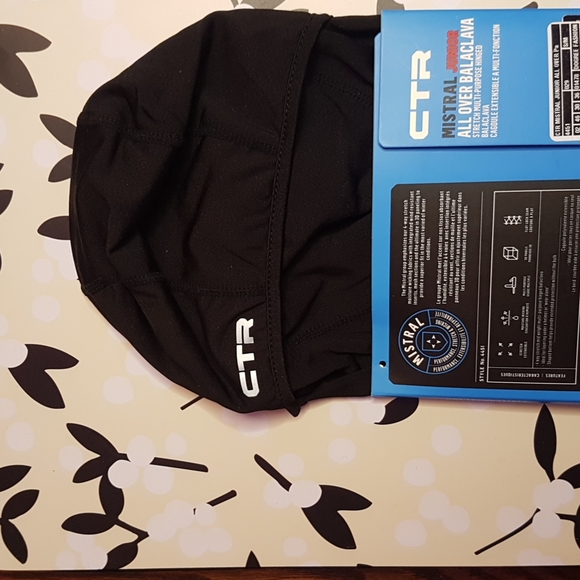 Brand new balaclava - Picture 2 of 2